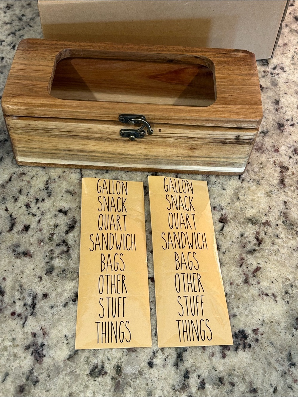 Sandwich ziplock storage